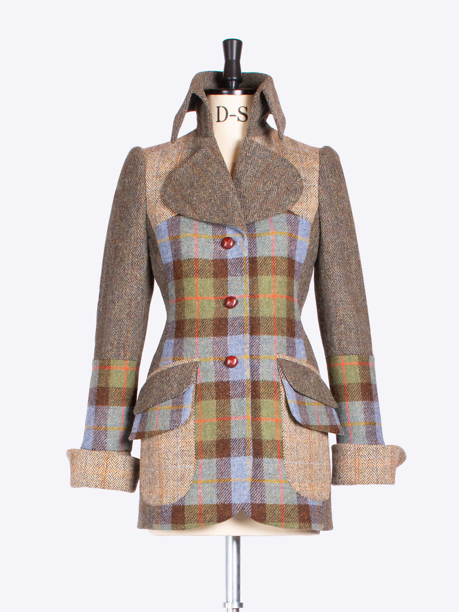 ladies tailoring - MacLeod, moss green and beige tweed jacket with a twist